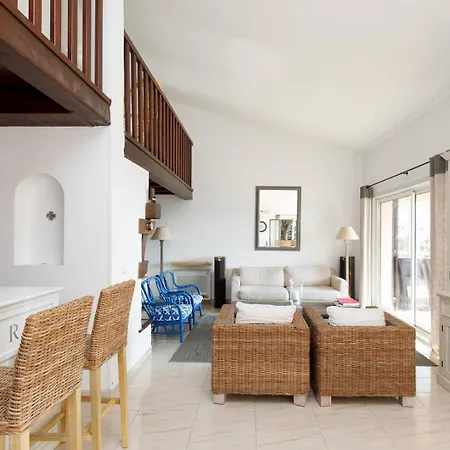 Jolie Bastide 5 Avec Belle Vue Villa